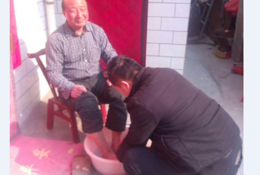 你為父母洗過(guò)腳嗎？